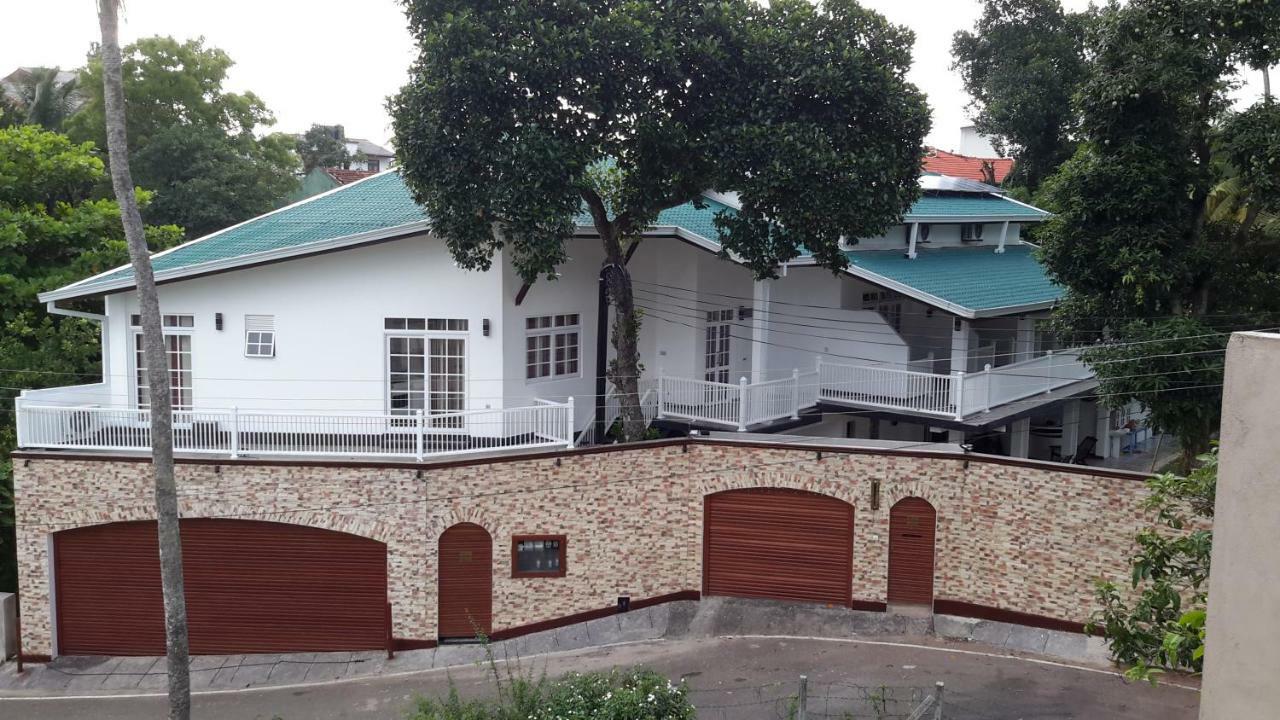 Duvi'S Shelter Bungalow Kolombo Zewnętrze zdjęcie